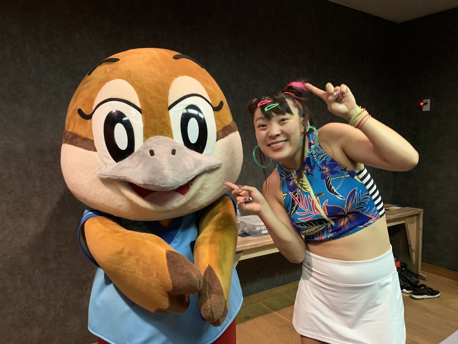 インフルエンサー フワちゃんと大阪府の啓発キャラクター もずやんによる呼びかけPR